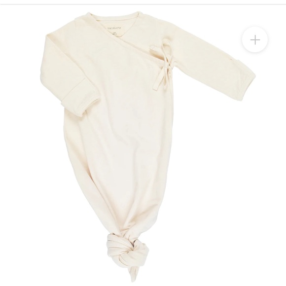 Bacabuche knotted baby gown and hat - Picture 5 of 5